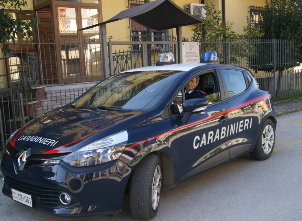 cane carabinieri truffa due uomini Dentecane Venticano