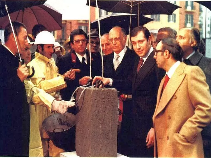 Metropolitana_Napoli_posa_prima_pietra_22_12_1976