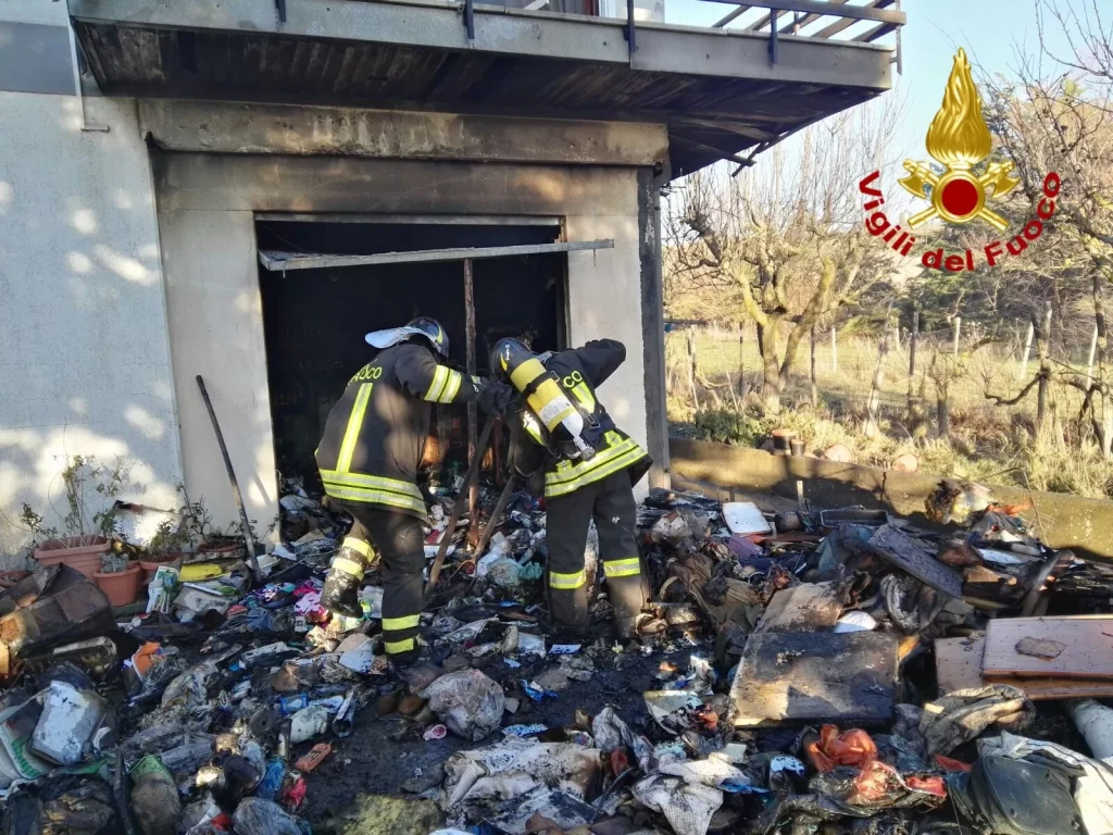 incendio bisaccia garage