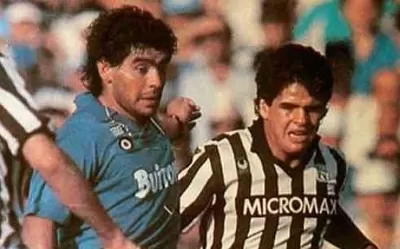 Maradona, ricoverato, ospedale, Pozzuoli