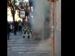 incendio fumo tombino