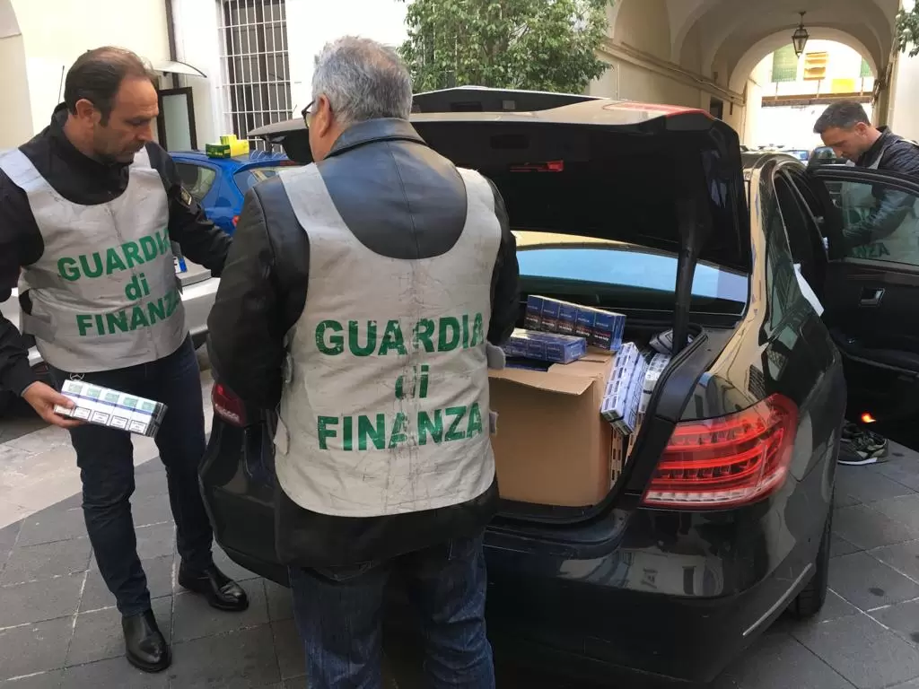 caserta-sequestro-sigarette-contrabbando