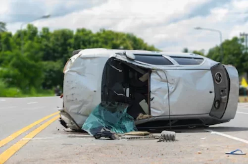 incidente-auto-ribaltamento