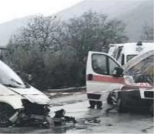 incidente-stradale-arienzo-rubano-auto-genitori-palo