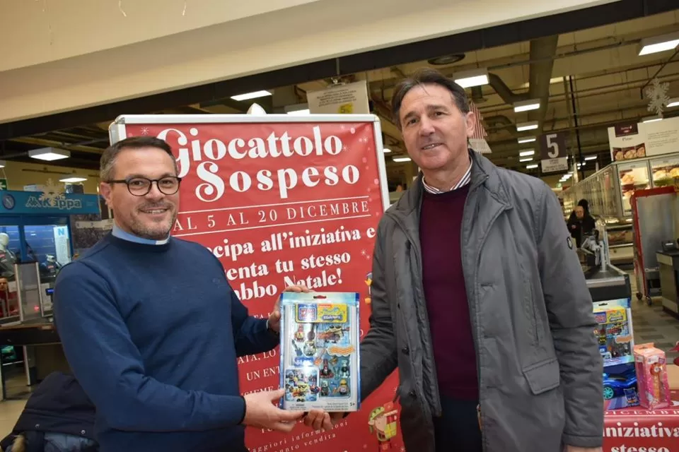 giocattolo-sospeso-napoli-ipercoop-natale-2019