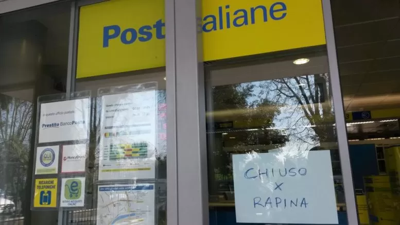 furto-soldi-pensioni-giugliano-poste