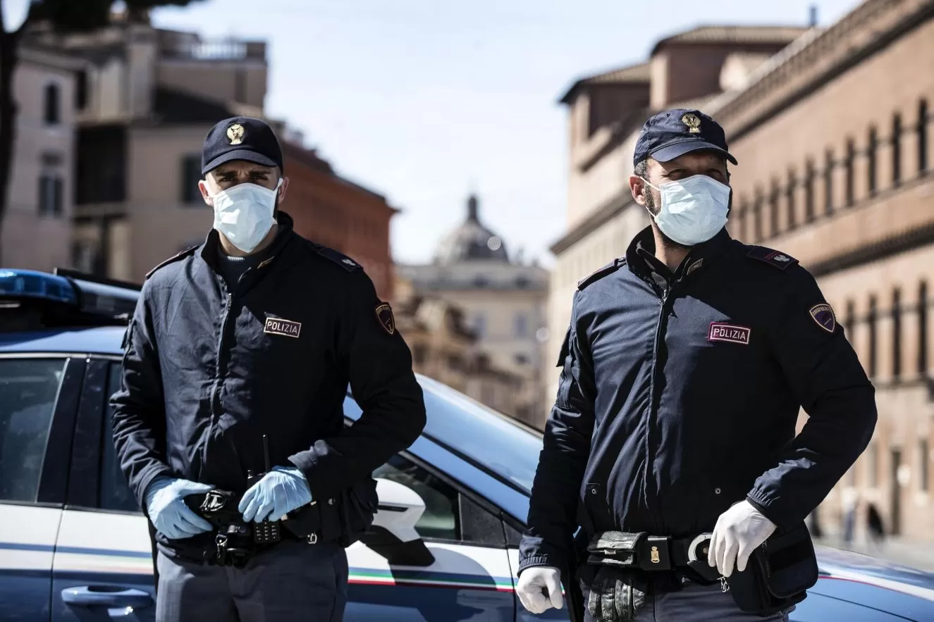 uomo-accoltellato-torre-greco-ragazzi