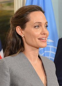 Angelina-Jolie