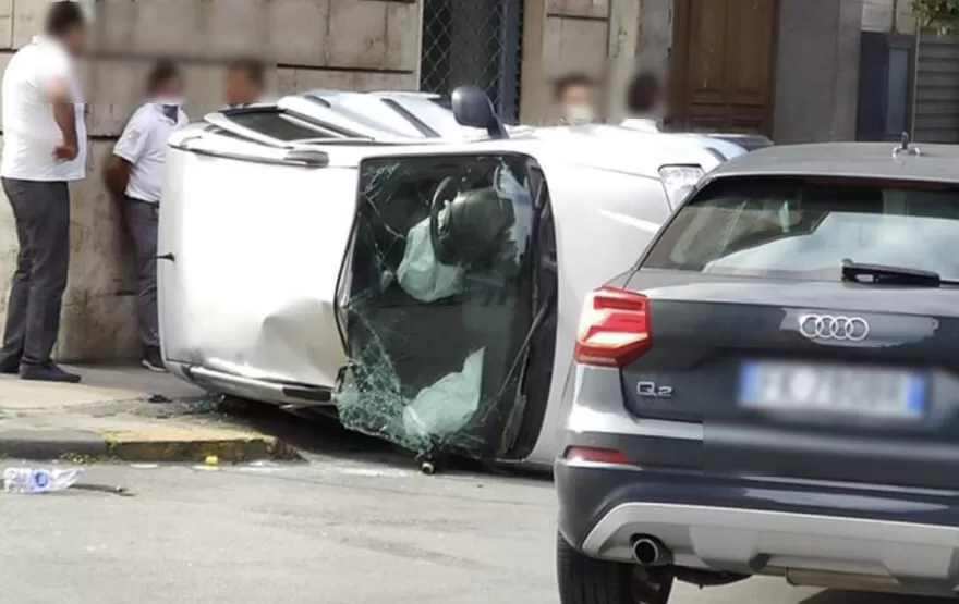 incidente-afragola-auto-ribaltata-bambino-ospedale