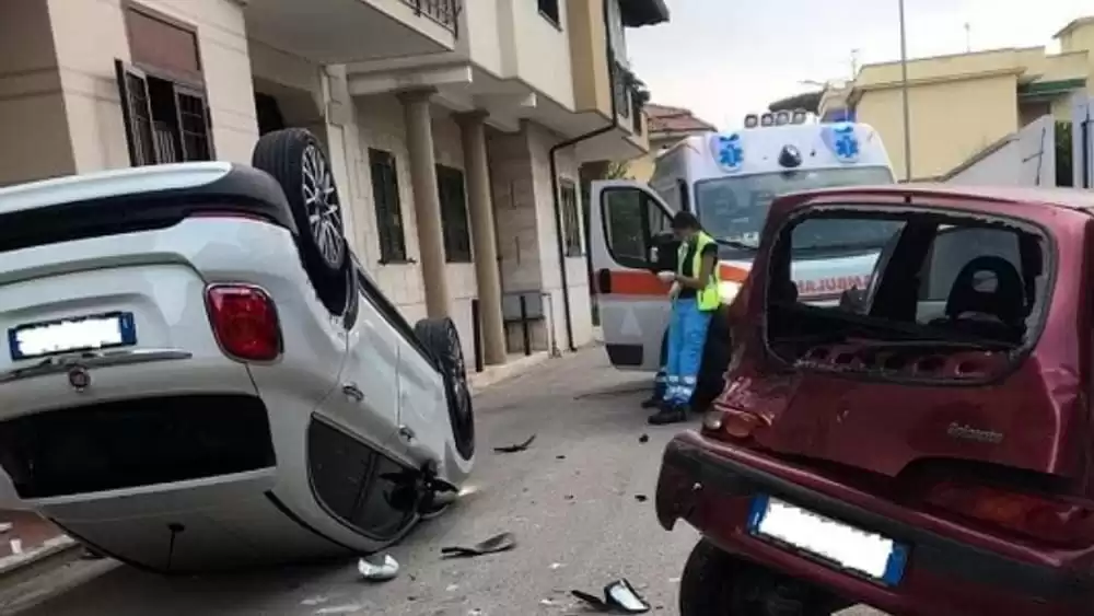 incidente-stradale-parete-4-luglio