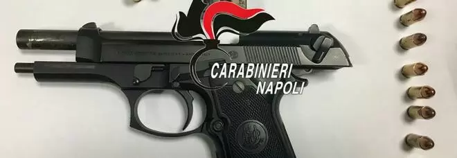 torre annunziata pistola arresto