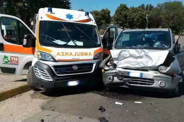 incidente-atripalda-ambulanza-morta-paziente