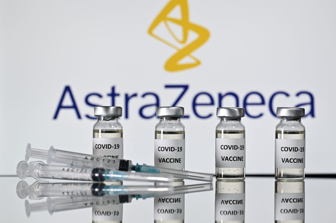 vaccino-astrazeneca-ema-ok-servono-altri-dati