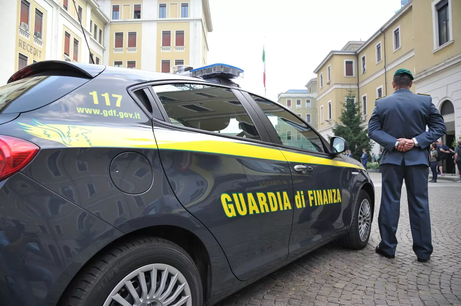 fatture-false-8-milioni-sequestrate-aziende-aversa