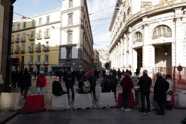 campania-zona-arancione-proteste-contro-ordinanza-de-luca