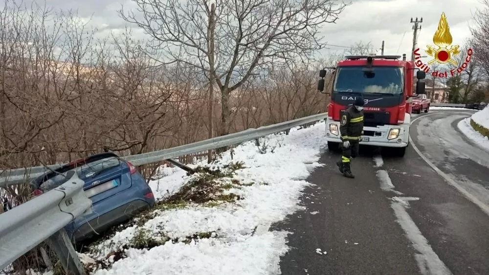 ospedaletto-dalpinolo-auto-fuori-strada-18-gennaio