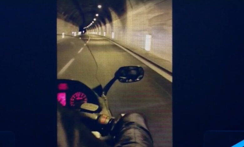 Ibrahimovic Sanremo passaggio moto