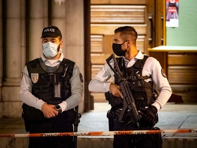 francia-arrestate-5-donne-sventato-attacco-terroristico-pasqua