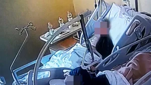 Mano nella mano anche in ospedale, la storia della coppia napoletana ricoverata per Covid