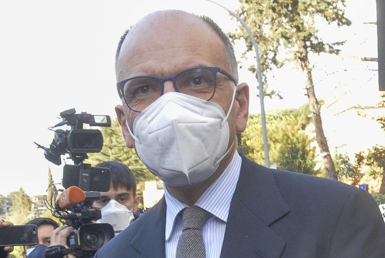 Covid Italia, Letta: "Date retta a me e non a Salvini o ci ...