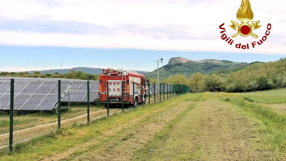 sant-andrea-conza-incendio-impianto-fotovoltaico