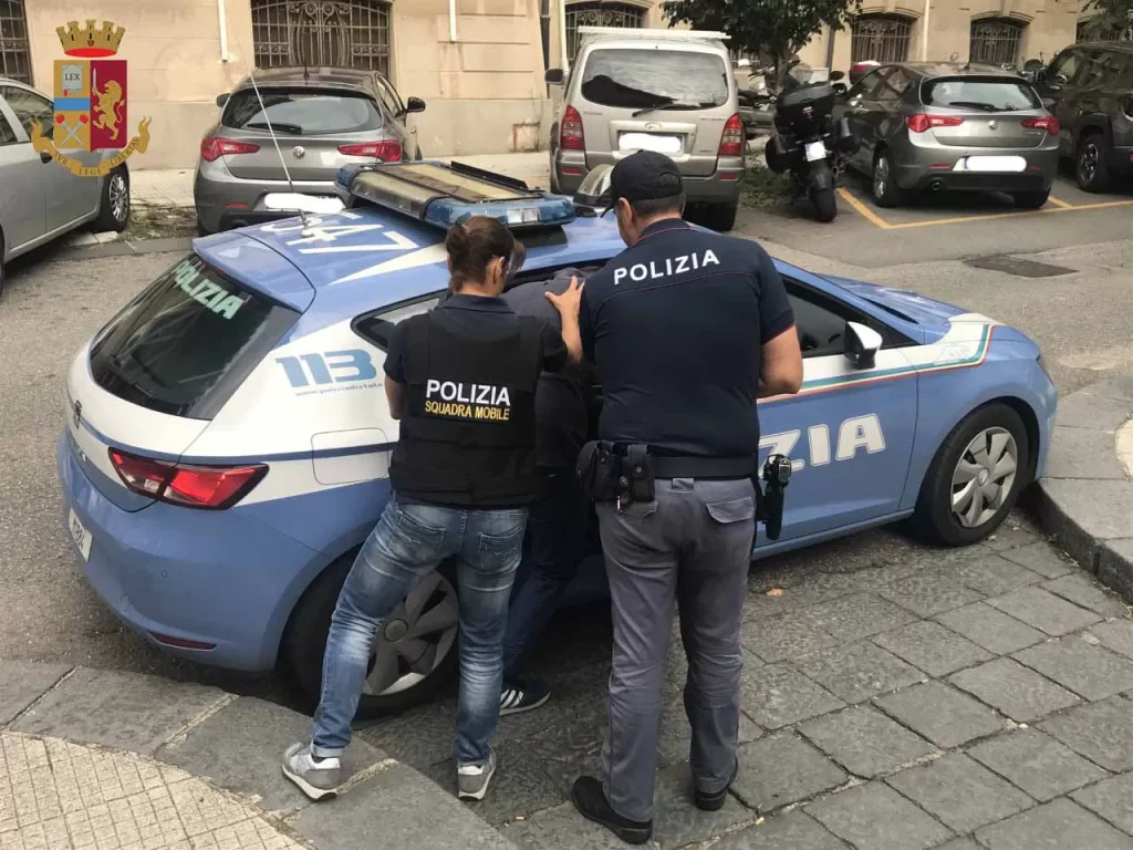 napoli-relazione-moglie-detenuto-omicidio-sventato-arresto