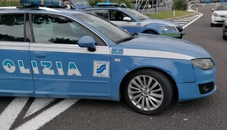 napoli-donna-tangenziale-auto-rubata