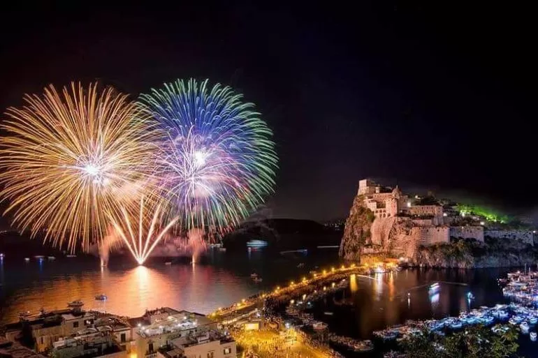 covid-ischia-green-pass-festa-sant-anna