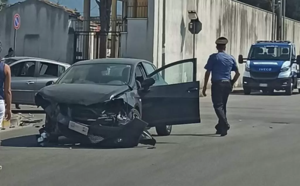 incidente-pomigliano-incrocio-cimitero-oggi