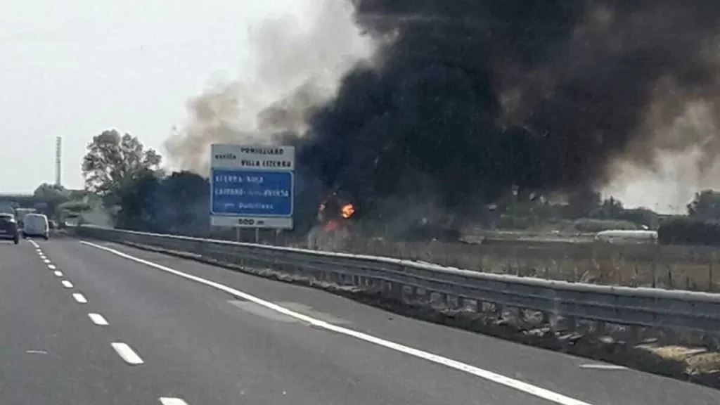 incendio nola caserta