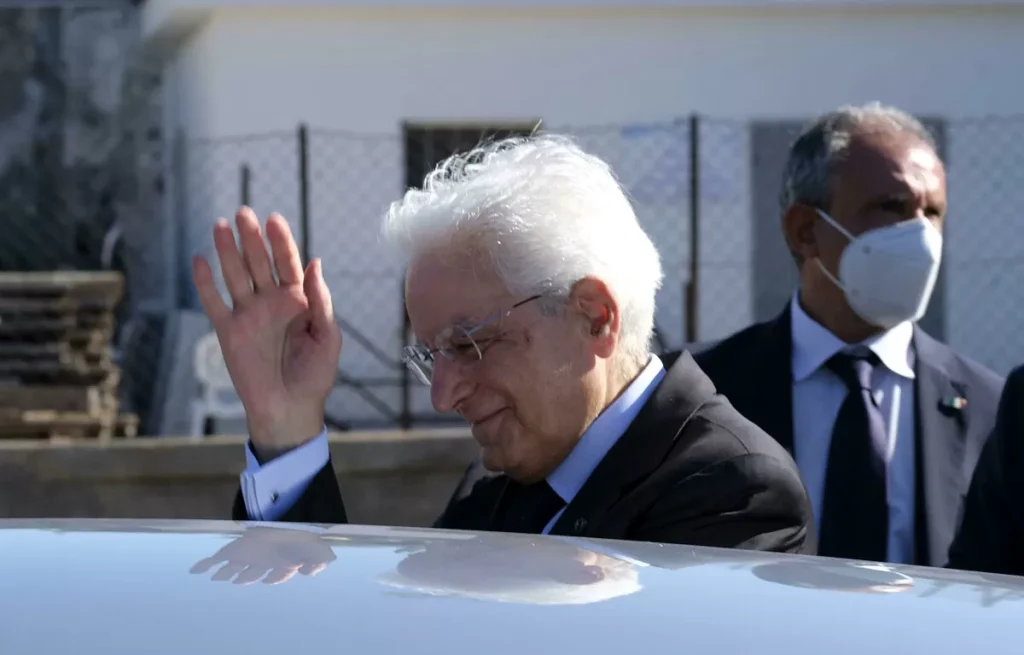 mattarella pozzuoli