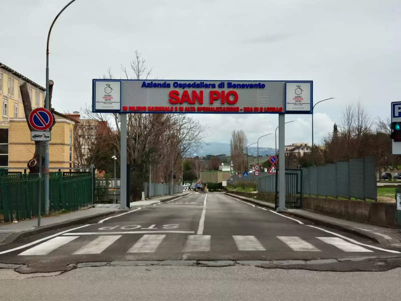 Benevento vandalizza pronto soccorso 25 ottobre