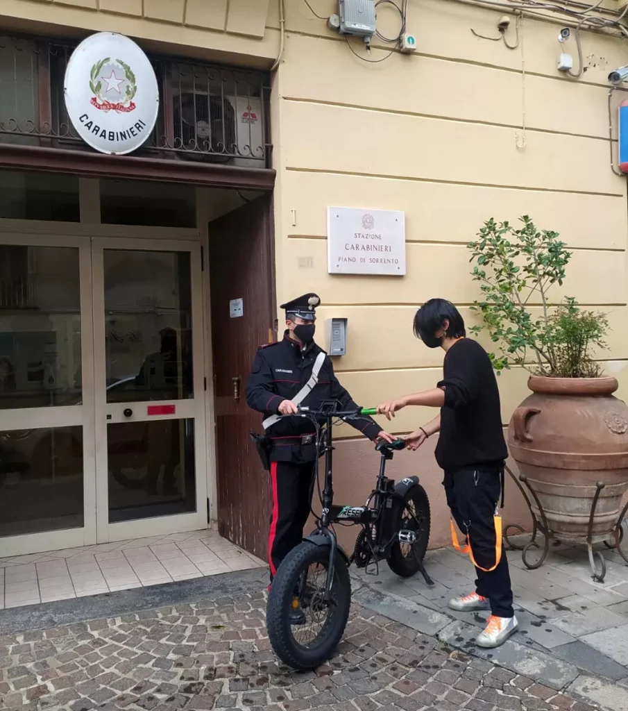 arresti-furto-bicicletta-elettrica-sorrento-casalnuovo