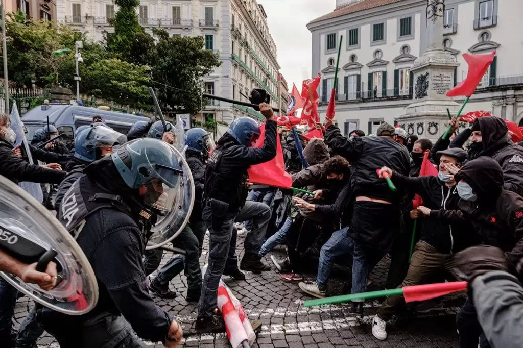 napoli manifestazione studenti 28 gennaio