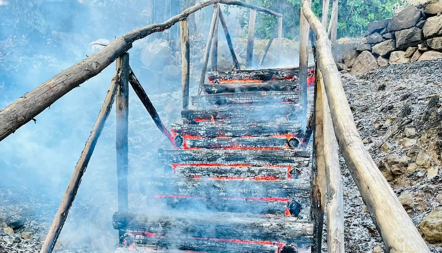 incendio-roccamonfina-santuario