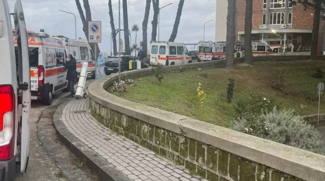 ambulanze fila pronto soccorso