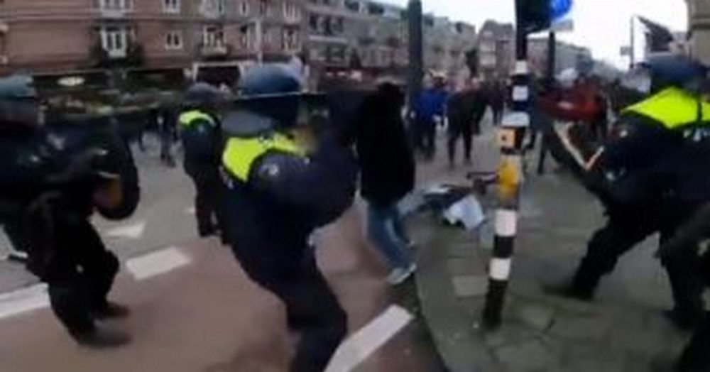 Amsterdam proteste Covid 2 gennaio