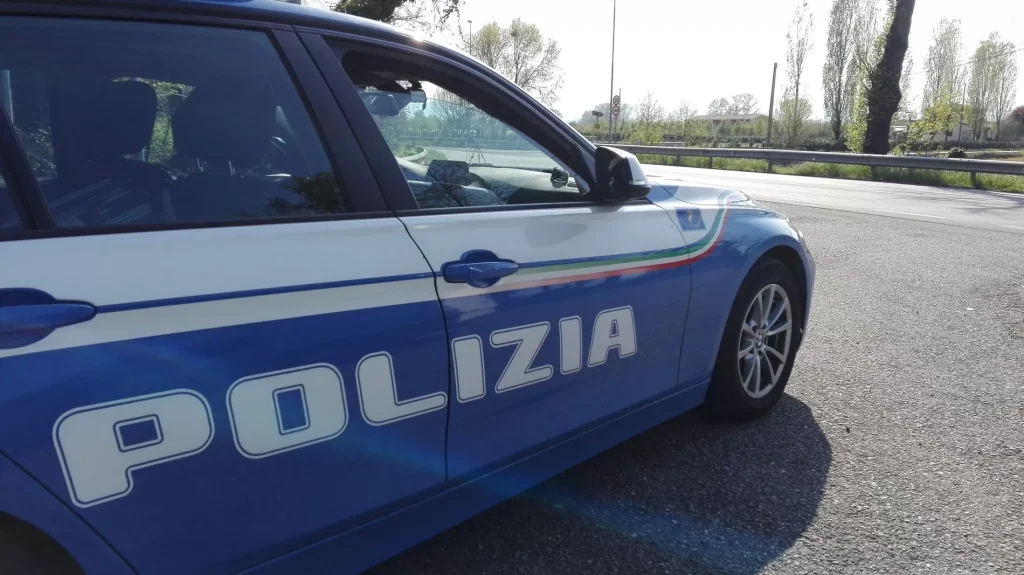 inseguimento autostrada san nicola strada arresto