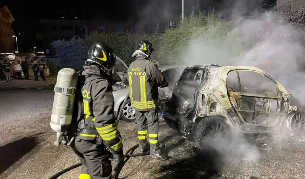 incendio-san-giorgio-sannio-auto-via-mazzini-cosa-successo