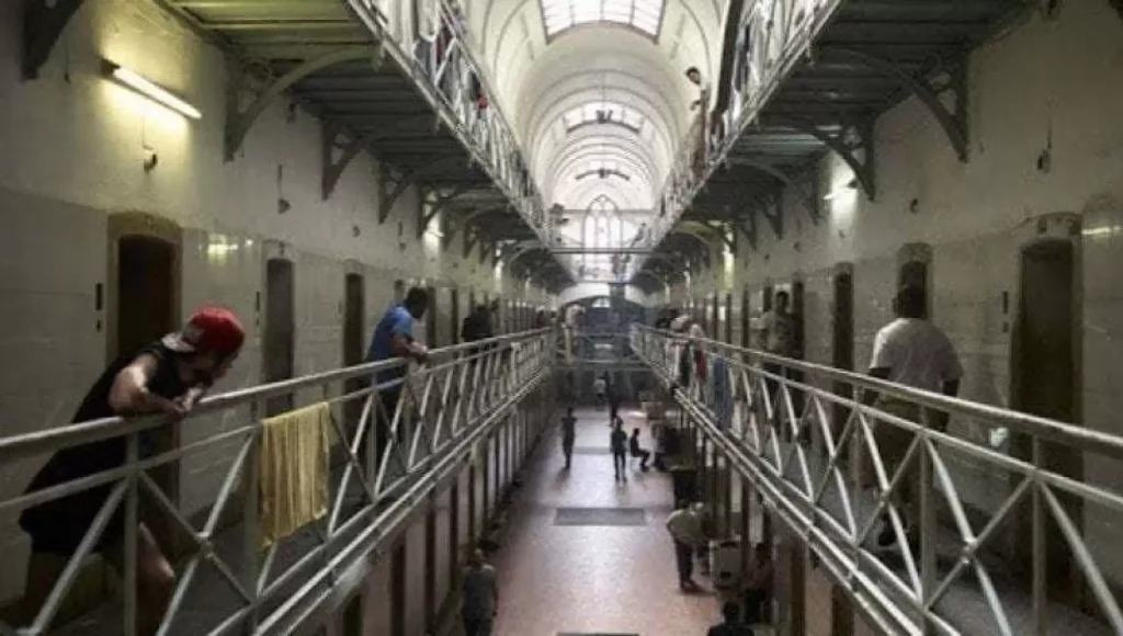 carcere secondigliano cellulari 19 marzo