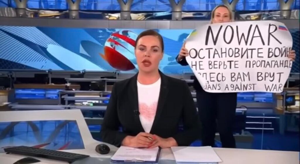 guerra-chi-e-giornalista-russa-marina-Ovsyannikova-scomparsa