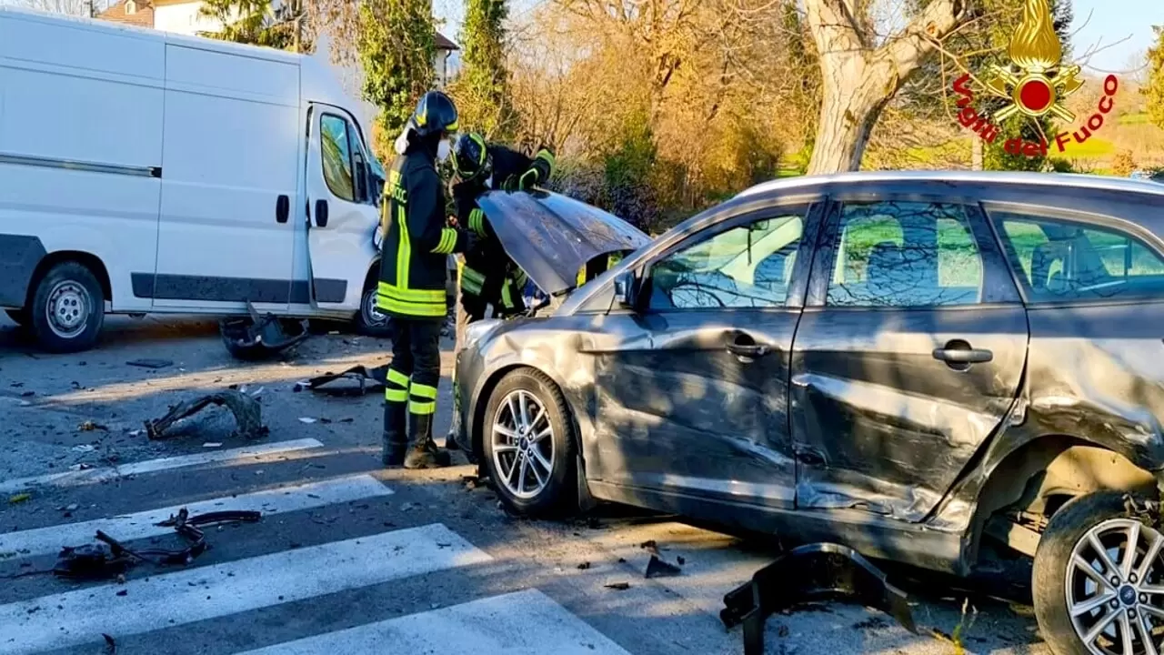 incidente stradale Frigento 2 marzo