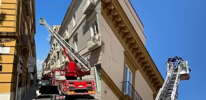 caserta incendio appartamento 22 marzo