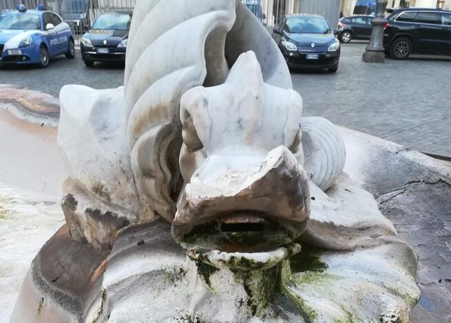 roma danneggiata fontana 11 marzo