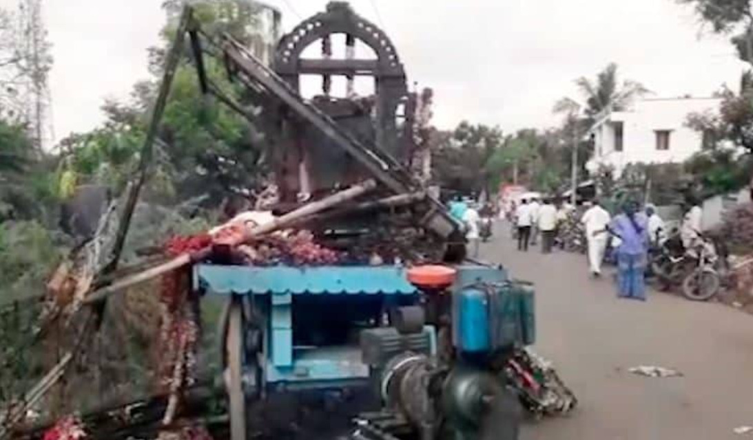 india carro urta linea elettrica processione religiosa morti