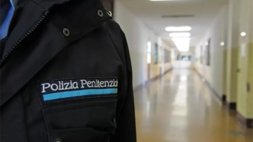 agente penitenziario droga