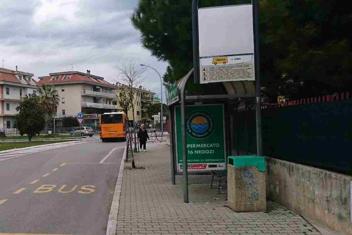 roma anziano malore muore autobus