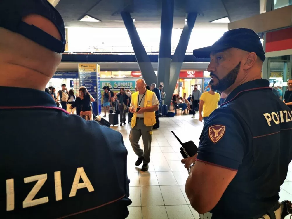 napoli minaccia dipendente Ferrovie