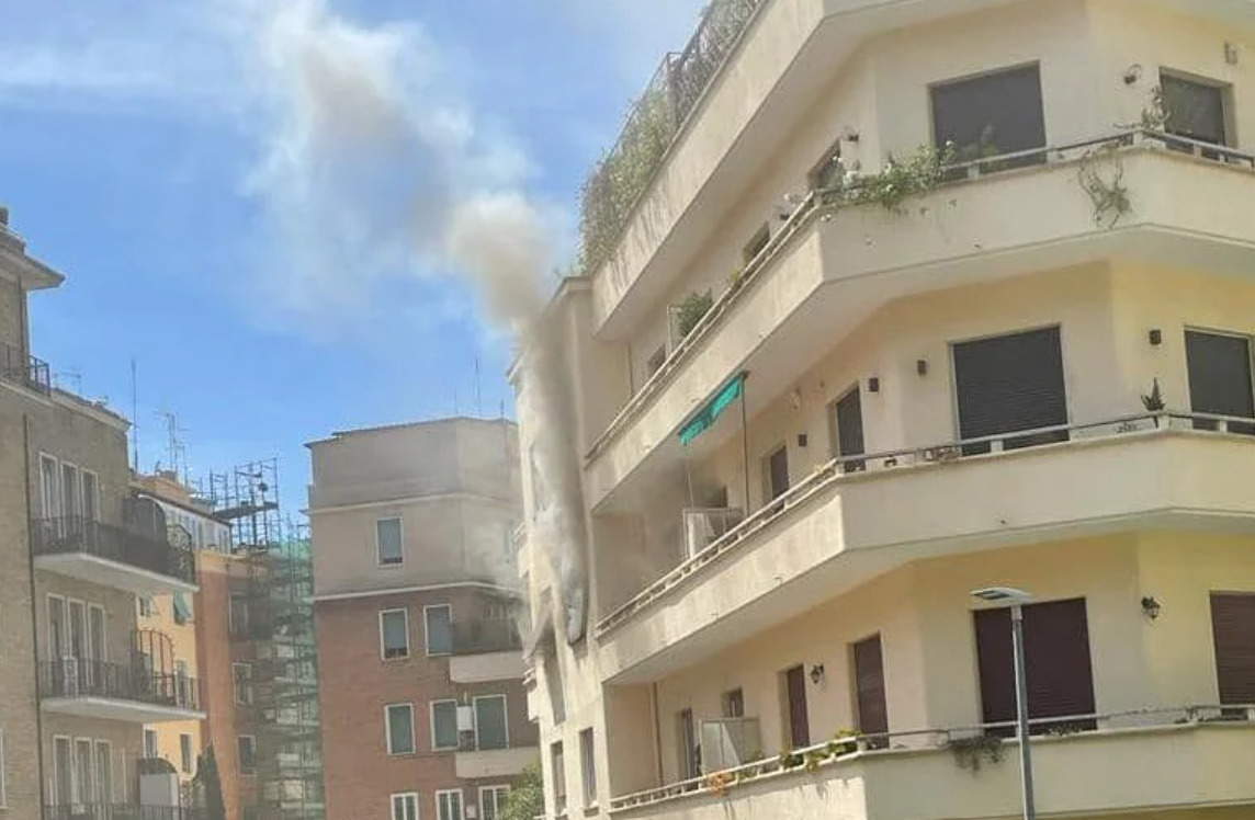 roma incendio appartamento 20 maggio