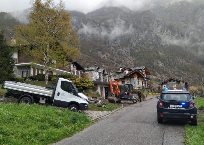 Incidente Sul Lavoro In Valle D'Aosta: Morto Un Operaio Intento In ...